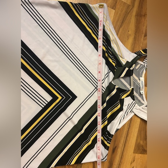 Romy Women's Geometric Striped Top - Black, White, Yellow - Picture 3 of 4